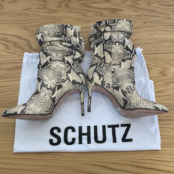 SCHUTZ Ashley BOOTS size 6.5  medium Made In Brazil Leather Sole snake print - Picture 2 of 12